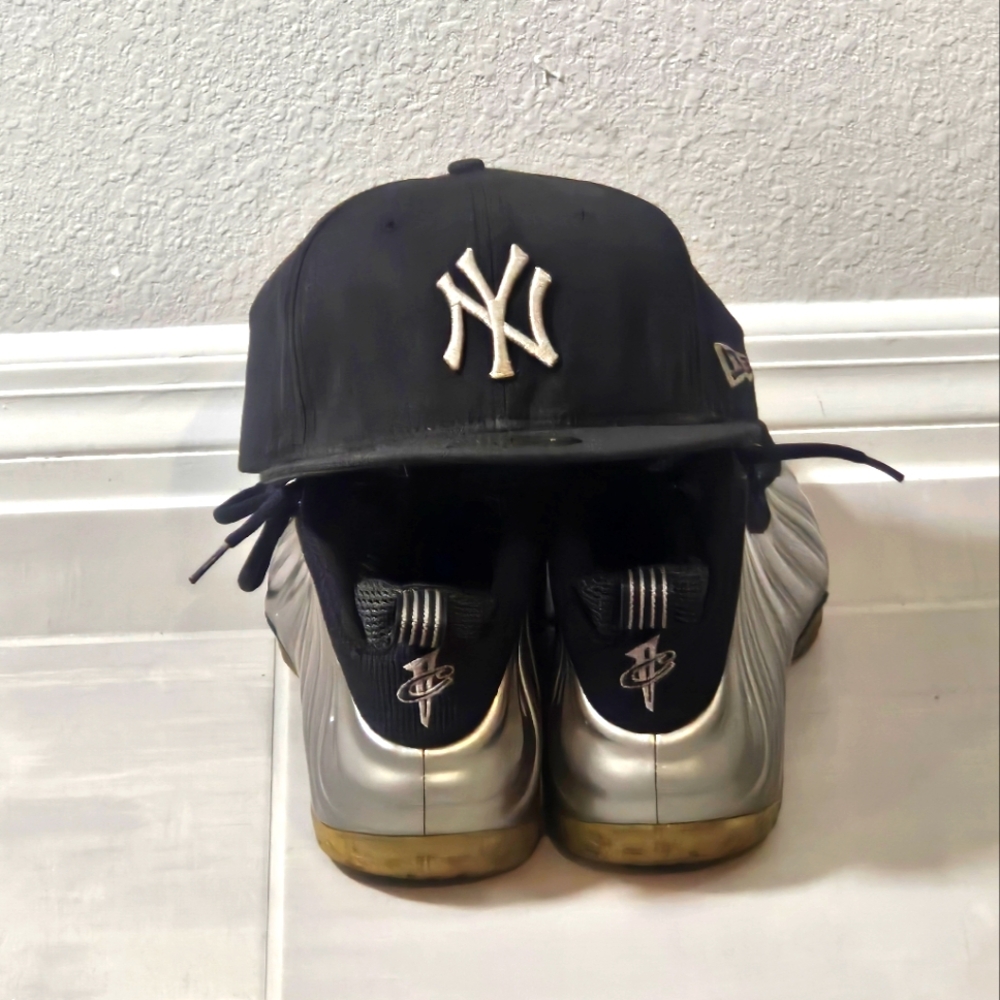 Nike Men's Foamposite Pewter Sneakers 11.5